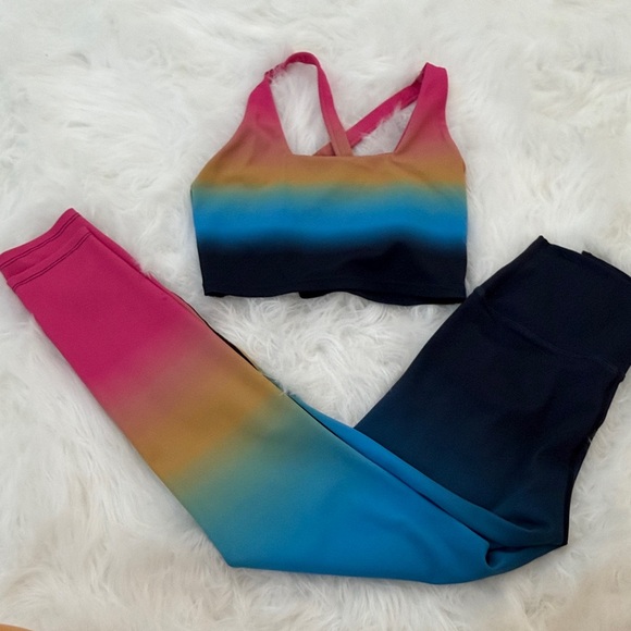 Beach Riot Legging - Picture 2 of 6